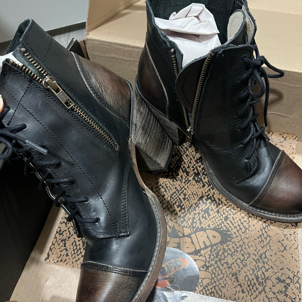 Freebird Black and Brown shoes - Picture 12 of 13